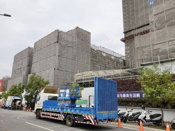 台中 高空作業車.鋐鐿自走車出租